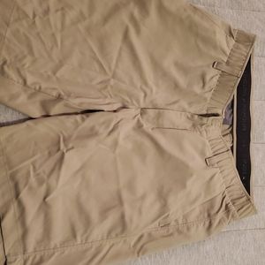 Under armour golf shorts size 34